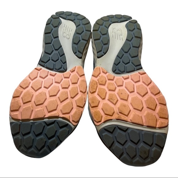 New Balance Woman Shoes Size 8.5 - Picture 4 of 5